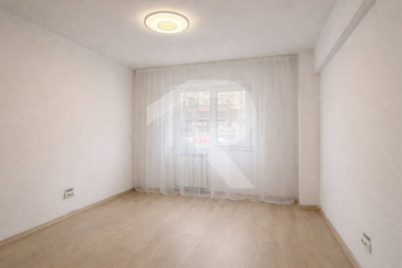 Splaiul Unirii – stradal, 3 camere decomandat, 80 mp - Langa Camera de Comert